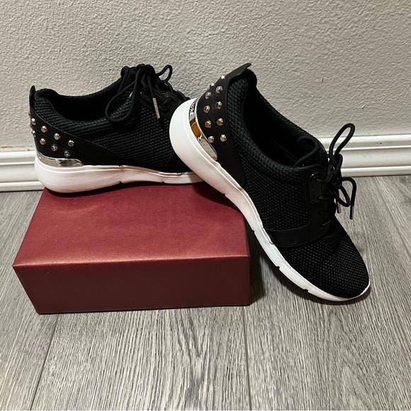Michael kors tennis’s shoes - Picture 3 of 5
